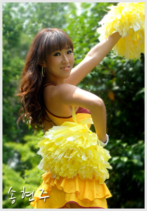 cheer-02.jpg